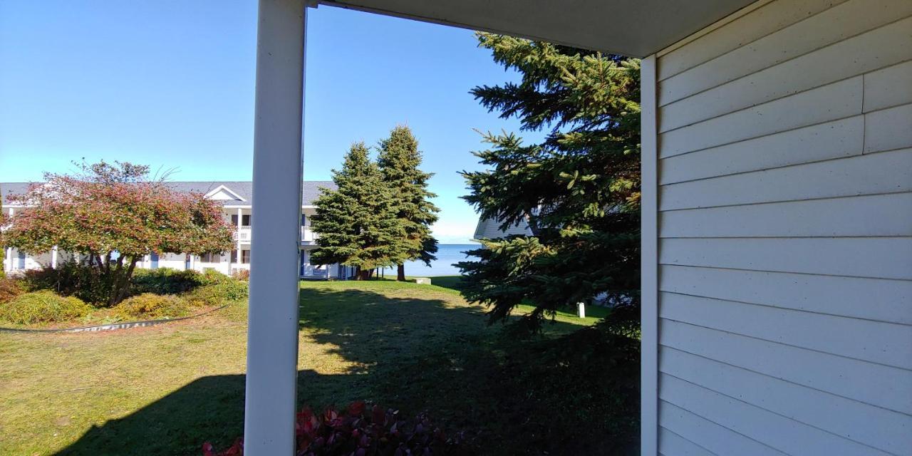 Sunrise Beach Motel Mackinaw City Exterior foto